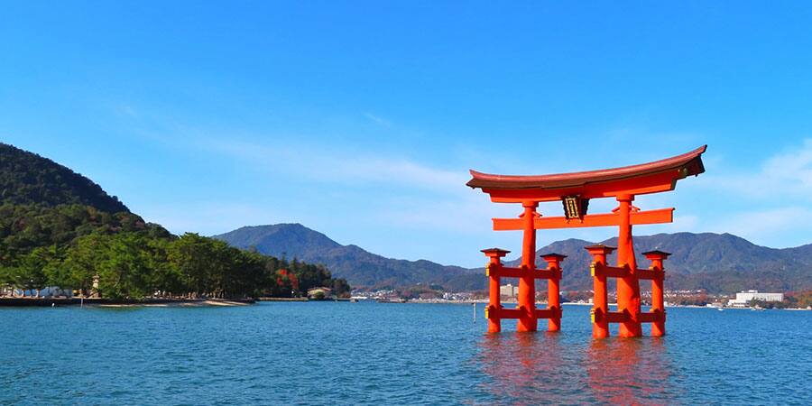 安芸の宮島の大鳥居